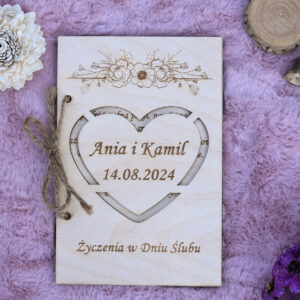 Drewniana kartka ślubna